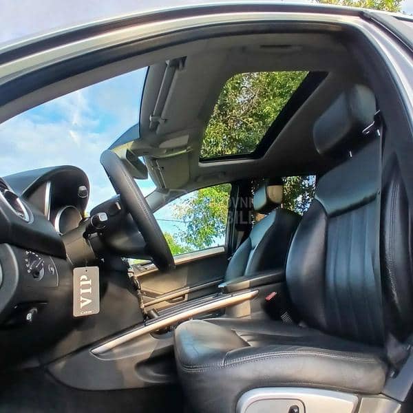 Mercedes Benz ML 320 