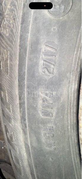 Semperit 215/60 R16 Zimska