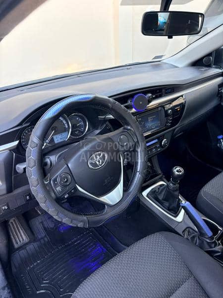 Toyota Corolla 1.6 Luna