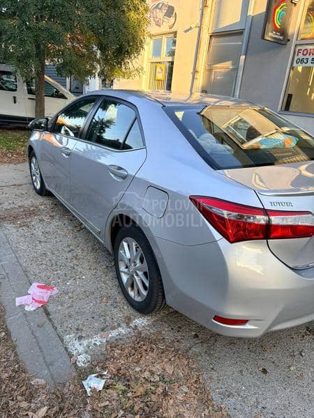 Toyota Corolla 1.6 Luna