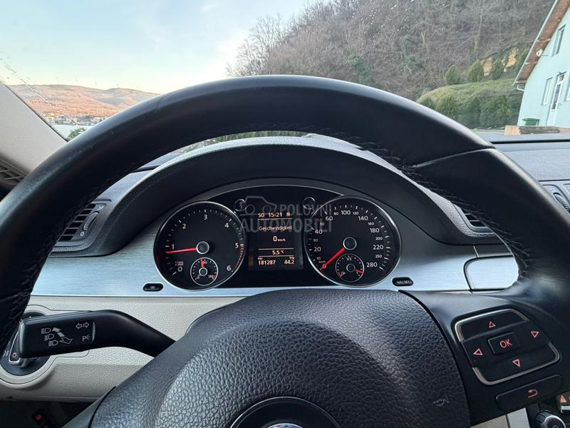 Volkswagen Passat CC 2.0tdi