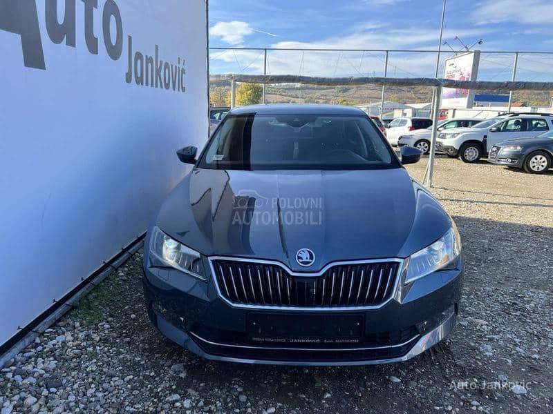 Škoda Superb 4X4   98 000 K M