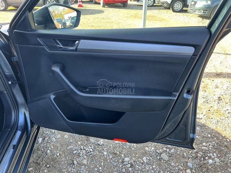 Škoda Superb 4X4   98 000 K M