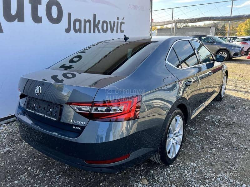Škoda Superb 4X4   98 000 K M