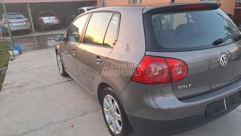 Volkswagen Golf 5 1,9 tdi