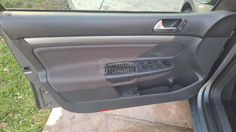 Volkswagen Golf 5 1,9 tdi