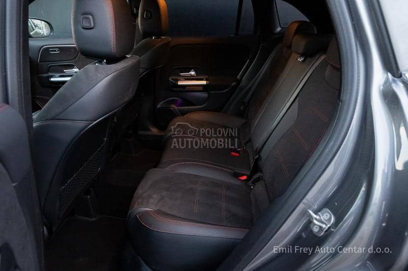 Mercedes Benz GLA 180 