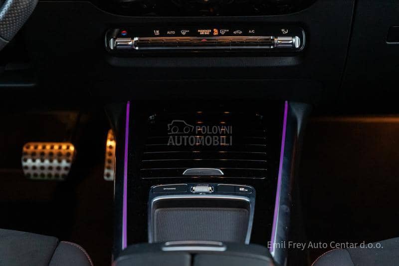 Mercedes Benz GLA 180 