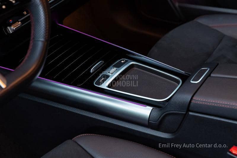 Mercedes Benz GLA 180 