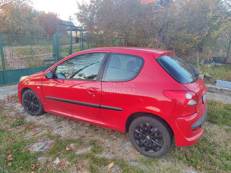 Peugeot 206 plus 