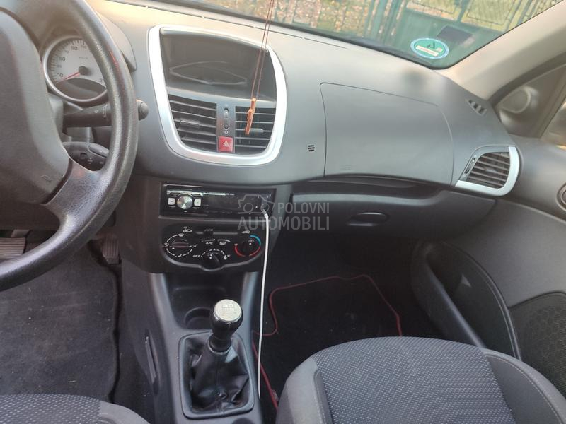 Peugeot 206 plus 