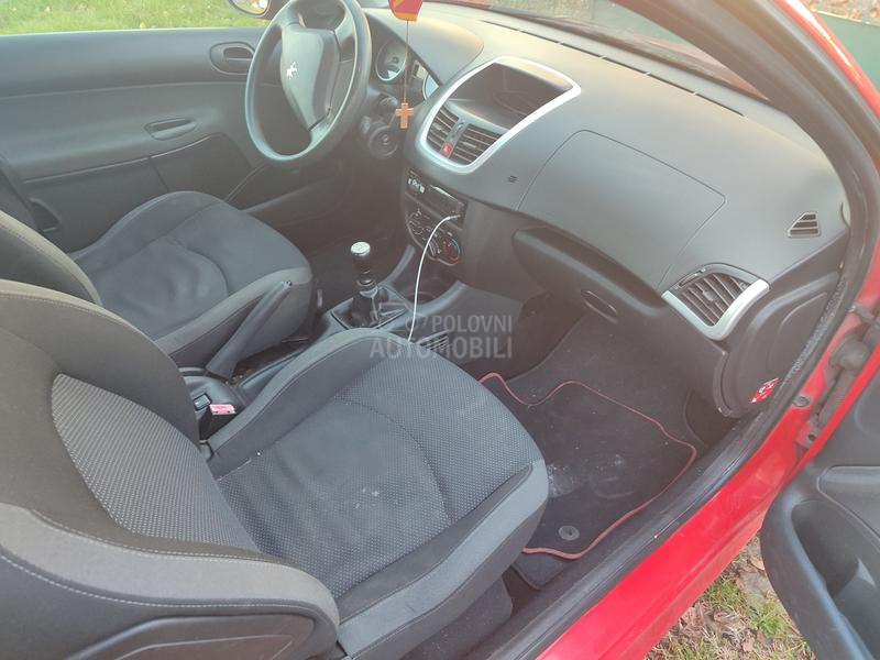 Peugeot 206 plus 