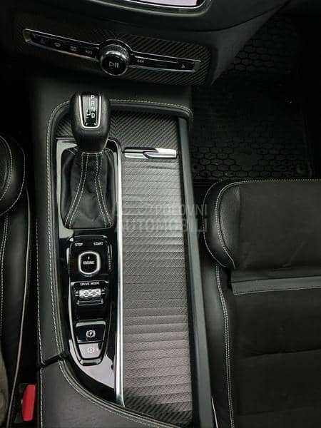 Volvo XC90 R DESIGN/PANO