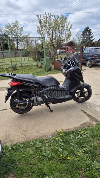 Yamaha xmax