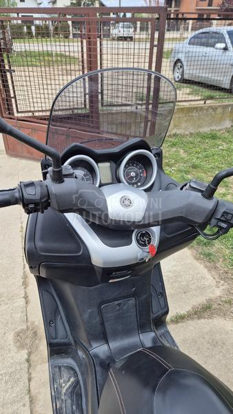 Yamaha xmax