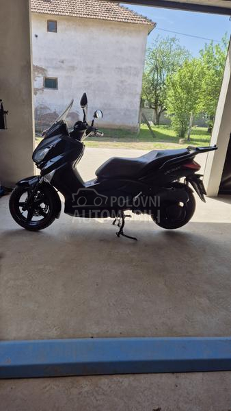 Yamaha xmax