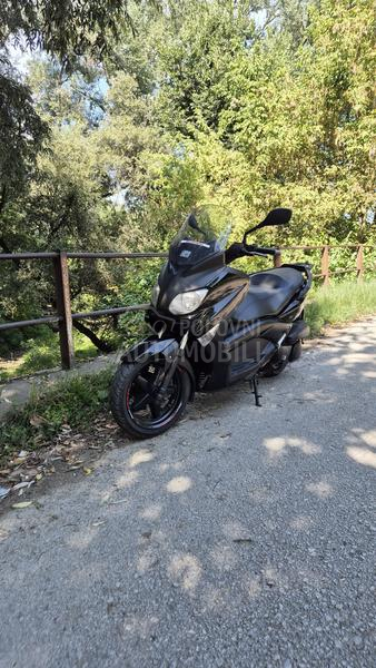Yamaha xmax