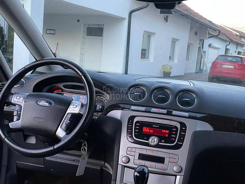 Ford Galaxy 2.0 TDCI GHIA