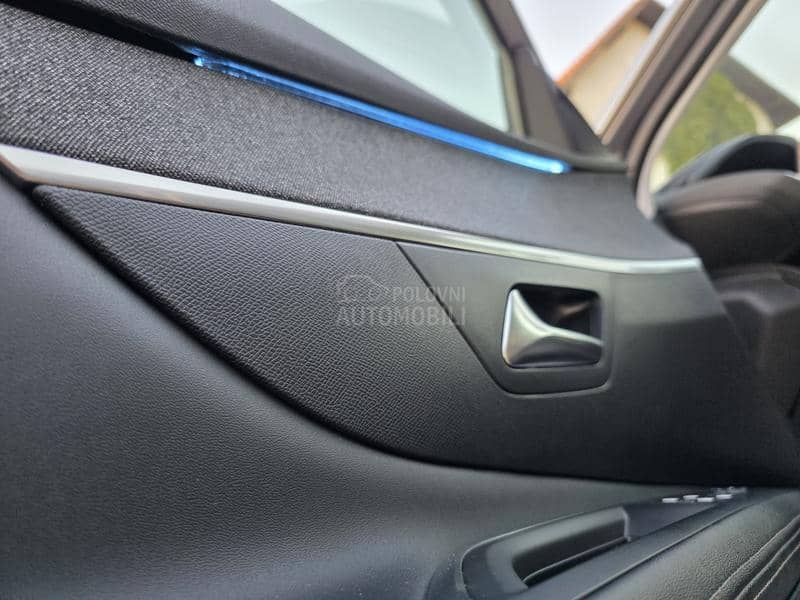 Peugeot 3008 1.5 ALLURE PANO