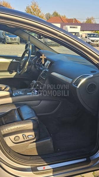 Audi Q7 3.0 S line restyle