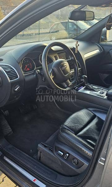 Audi Q7 3.0 S line restyle