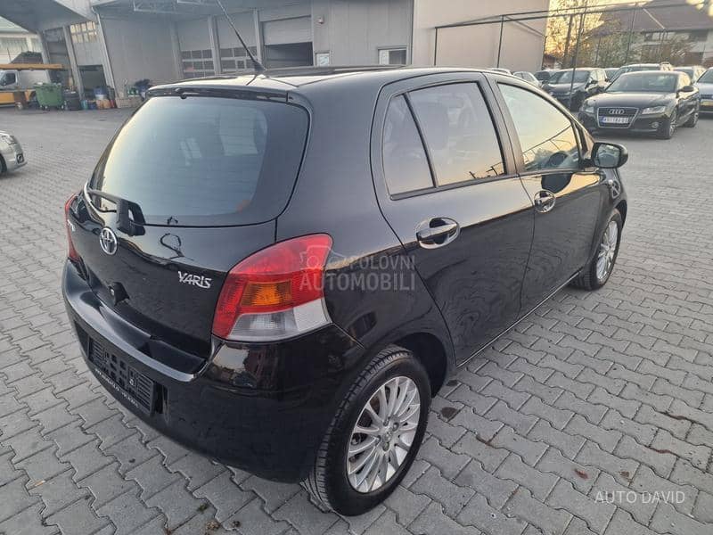 Toyota Yaris 1.3B SVAJCARSKA