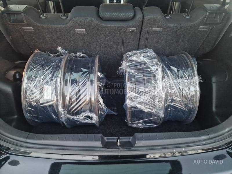 Toyota Yaris 1.3B SVAJCARSKA