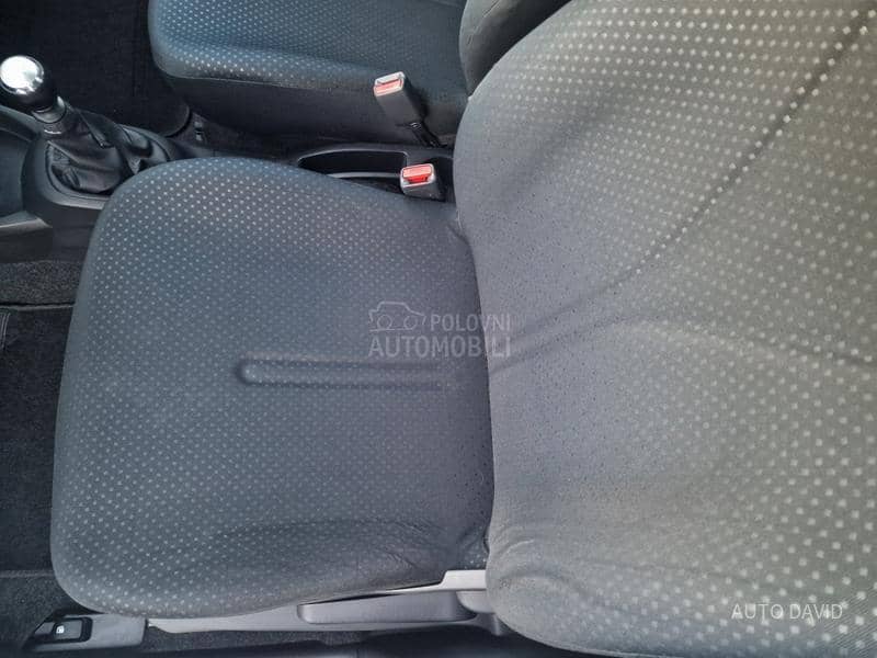 Toyota Yaris 1.3B SVAJCARSKA