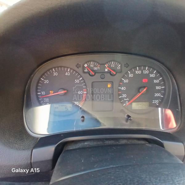 Volkswagen Golf 4 1.4 16V