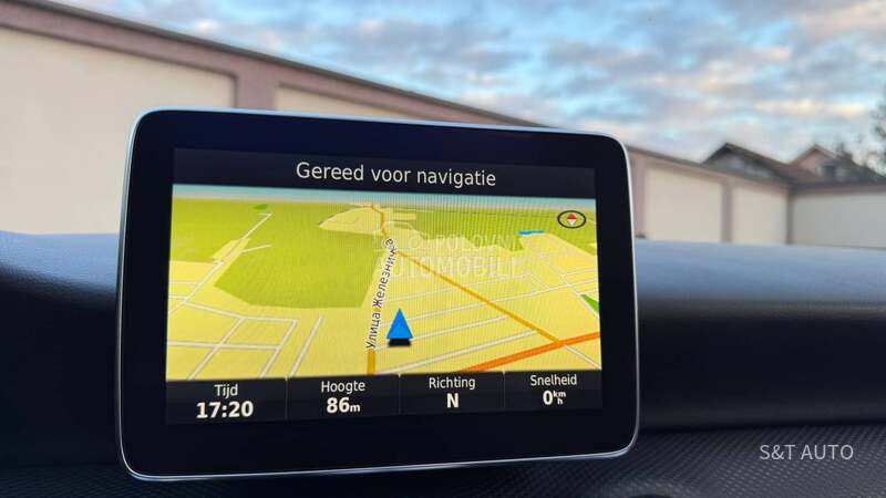 Mercedes Benz A 160 1.6/LED/PANO/NAV/FUL