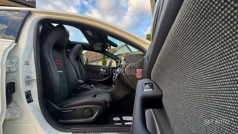 Mercedes Benz A 160 1.6/LED/PANO/NAV/FUL