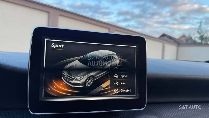 Mercedes Benz A 160 1.6/LED/PANO/NAV/FUL