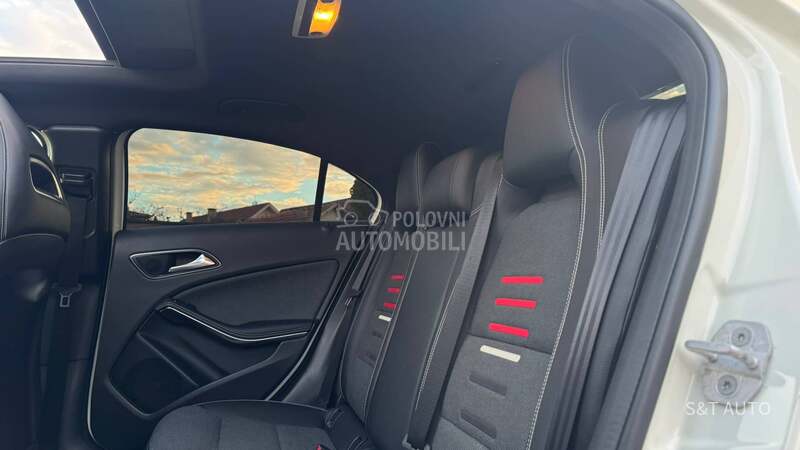 Mercedes Benz A 160 1.6/LED/PANO/NAV/FUL