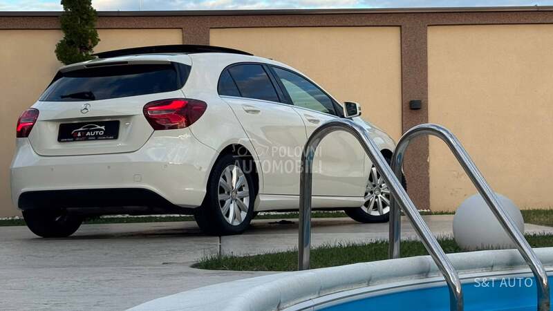 Mercedes Benz A 160 1.6/LED/PANO/NAV/FUL