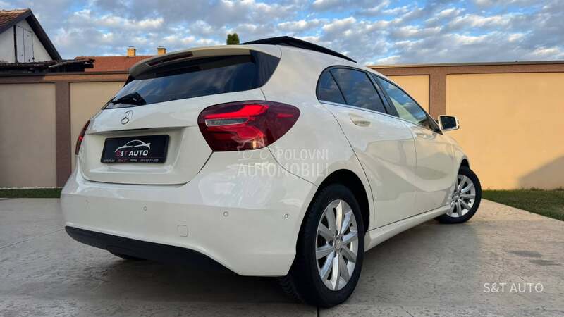Mercedes Benz A 160 1.6/LED/PANO/NAV/FUL