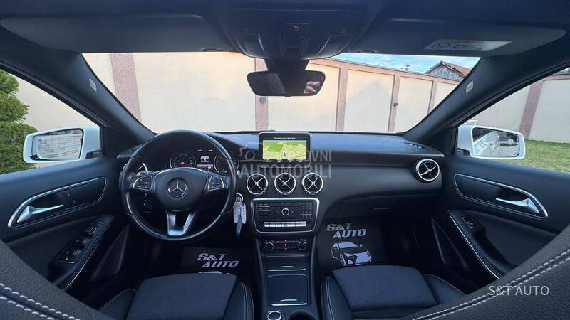 Mercedes Benz A 160 1.6/LED/PANO/NAV/FUL