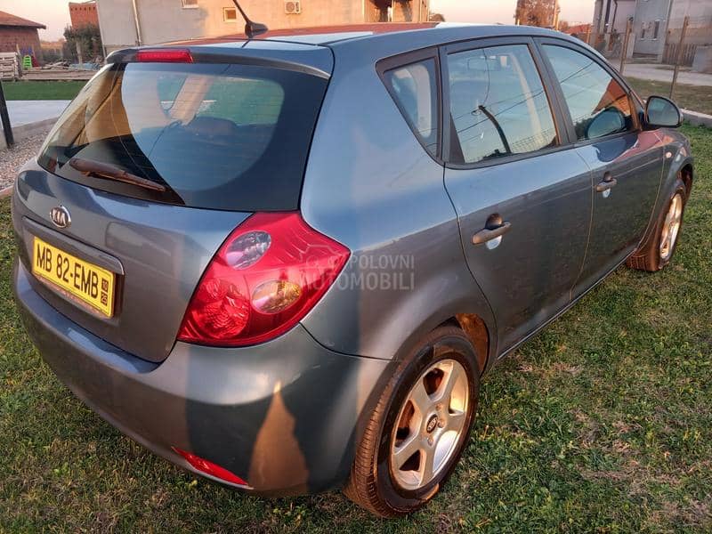 Kia cee`d 1.4