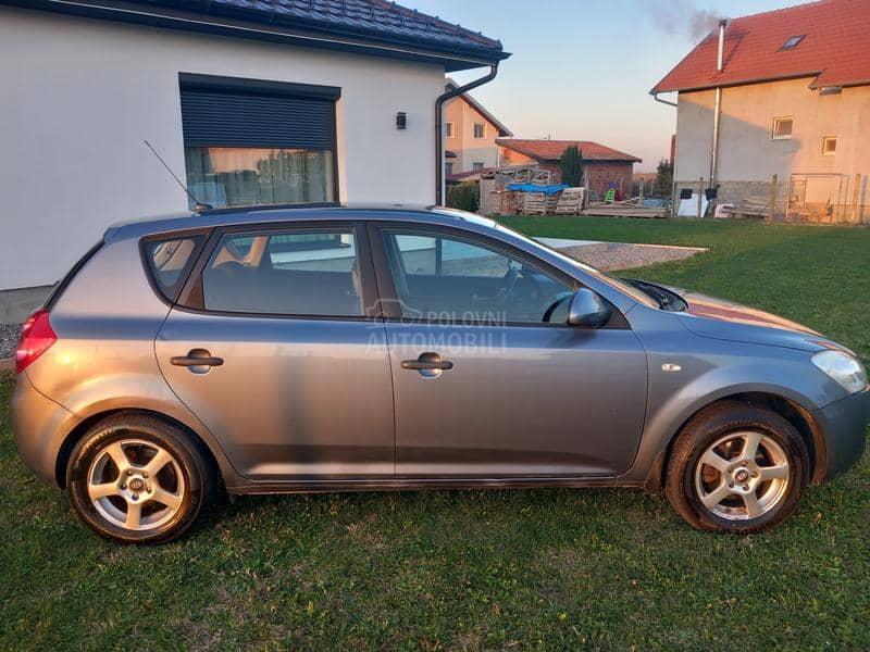 Kia cee`d 1.4