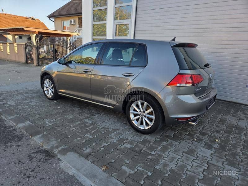 Volkswagen Golf 7 1.4 tsi dsg xen led