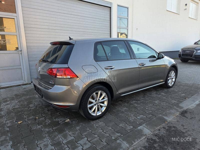 Volkswagen Golf 7 1.4 tsi dsg xen led