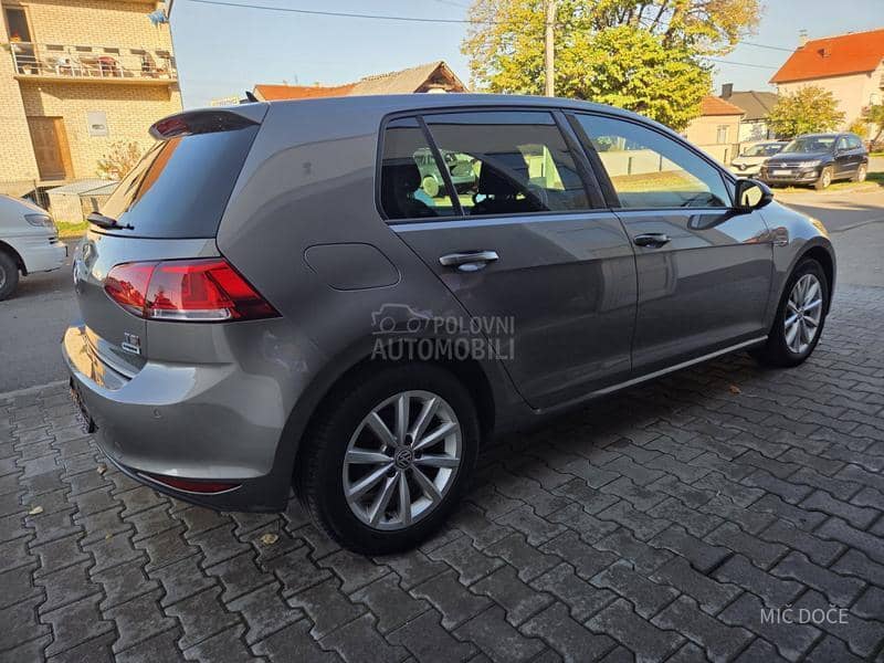 Volkswagen Golf 7 1.4 tsi dsg xen led