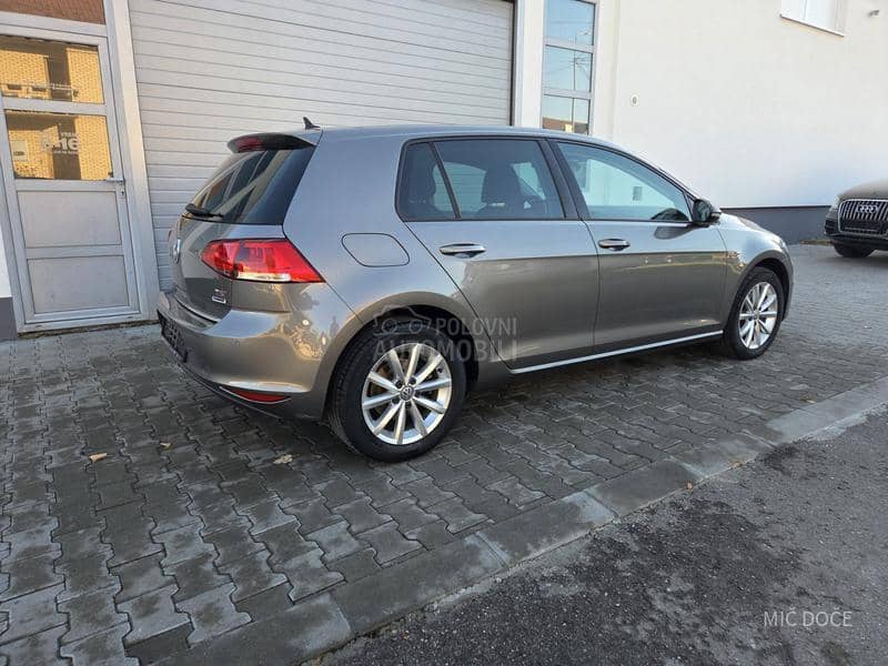Volkswagen Golf 7 1.4 tsi dsg xen led