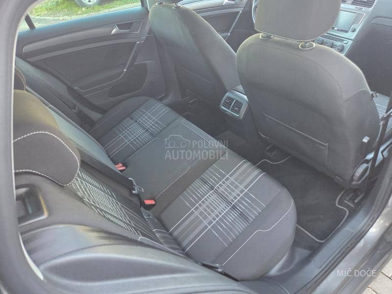 Volkswagen Golf 7 1.4 tsi dsg xen led