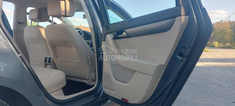 Volkswagen Passat B7 