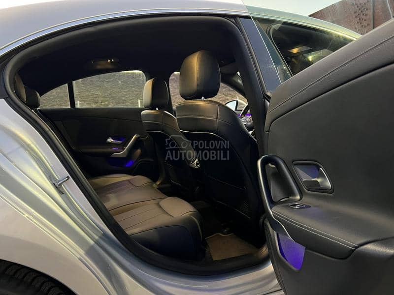 Mercedes Benz CLA 200 8G ///360s/Autonomna