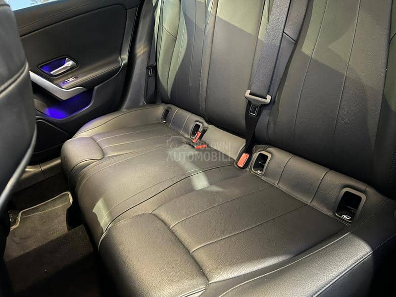 Mercedes Benz CLA 200 8G ///360s/Autonomna