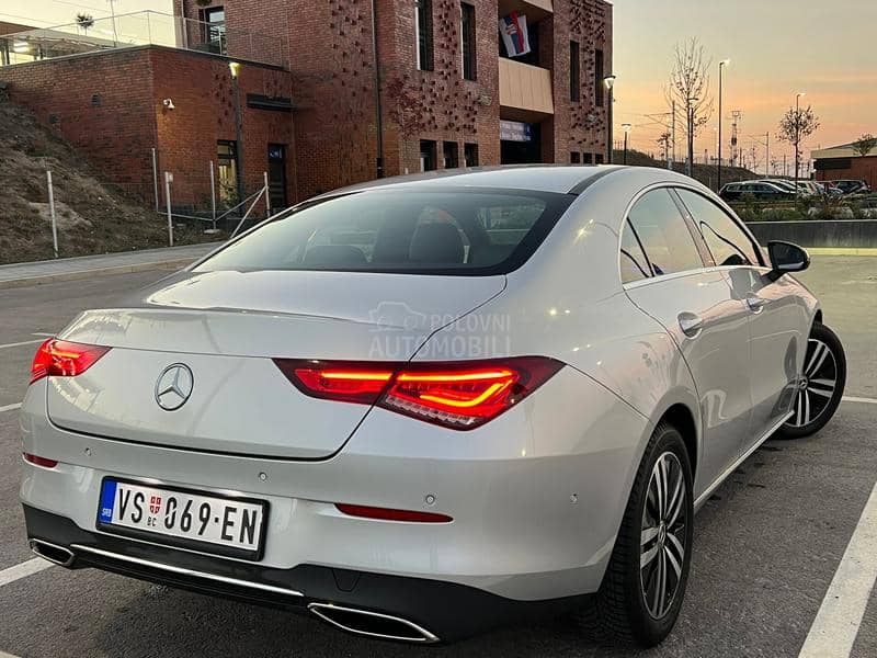 Mercedes Benz CLA 200 8G ///360s/Autonomna