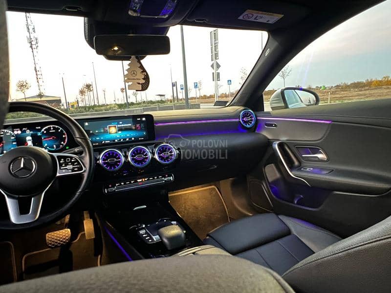 Mercedes Benz CLA 200 8G ///360s/Autonomna
