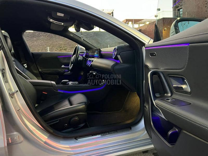 Mercedes Benz CLA 200 8G ///360s/Autonomna