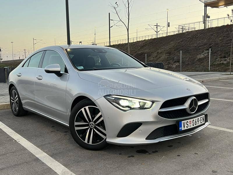 Mercedes Benz CLA 200 8G ///360s/Autonomna